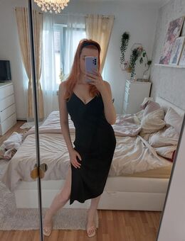 Schwarzes Kleid Damen M - Bestensee