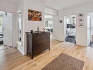 Top sanierte 3-Zimmer-Wohnung mit sonniger Dachterrasse und Stellplatz im Herzen von Hamburg-Rissen - Hamburg