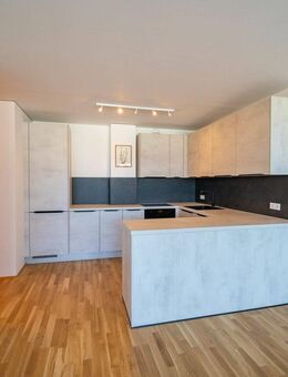 Großzügige 2-Zimmer-Wohnung mit Balkon & traumhafter Aussicht - Regensburg
