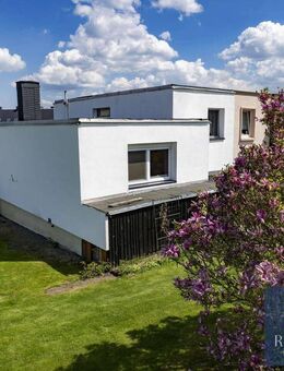 Einfamilienhaus in Venusberg: 5 Räume, großer Garten, neue Einfahrt, Kamin, Garage + Carport, Küche - Drebach