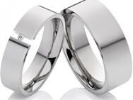 Schlichte polierte Titanringe LUC63 mit Zirkonia oder Diamant - Aholming