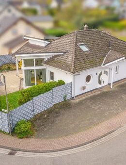 Wohnen auf einer Ebene in ruhiger Neubausiedlung - sonnenheller Bien-Zenker-Bungalow in Tawern - Tawern