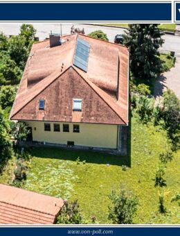 Charmantes Zweifamilienhaus mit drei Garagen und großem Garten - Bad Kötzting