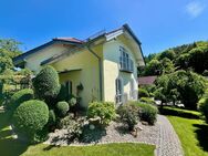 Exklusives, geräumiges Familien-Domizil mit Traumgarten / Ruhige Höhenlage Nähe Burghausen & A 94 - Burghausen