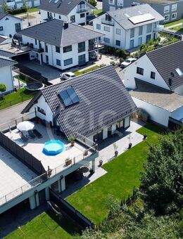 Neuwertiges Einfamilienhaus mit luxuriöser Ausstattung und großer Dachterrasse in Memmingen - Memmingen