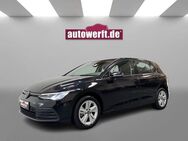 VW Golf 8 2.0 TDI LIFE LED NAVI PDC SHZ 16Z ACC KESSY - Ahrensburg