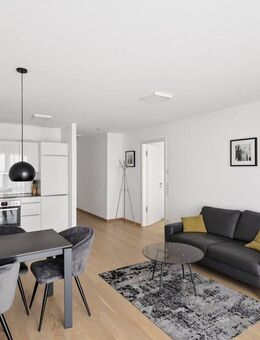 Zweitbezug: Neuwertige 2-Zimmer-Whg. am Berliner Platz - Stuttgart