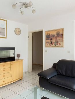 Kapitalanlage: Vermietete Souterrain-Wohnung mit Terrasse in ruhiger Lage - Grevenbroich