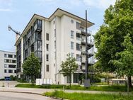 Helle, großzügige Erdgeschosswohnung mit schöner Terrasse, Garten & 2 Stellplätzen - München