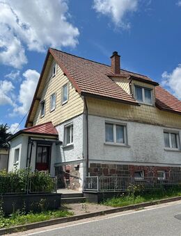 Einfamilienhaus mit Nebengebäude - Judenbach