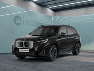 BMW iX, 1 xDrive30 M-Sport, Jahr 2022 - München