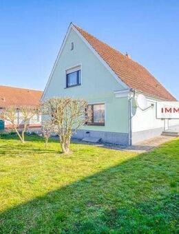 IMMOBERLIN.DE - Charmantes Haus mit Nebengebäuden in familienfreundlicher Lage - Fredersdorf-Vogelsdorf