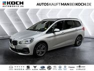 BMW 218, d xDrive Automatik Sport Line, Jahr 2018 - Berlin