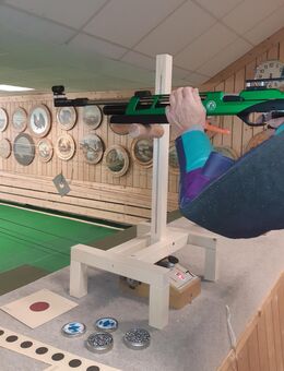 Auflageständer, Schießhilfe aus Zirbenholz "Zirbenbock" Stativ aus Zirbe - Halfing