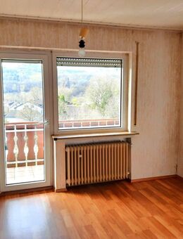 Zweifamilienhaus mit großzügigem Grundstück und vielfältigen Nutzungsmöglichkeiten - Engelskirchen