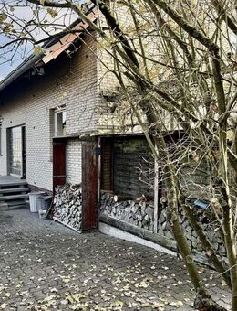 Göxe in Feldrandlage: Großzügiges Ein- bis Zweifamilienhaus mit Vollkeller, 11 Zimmern und 5 Bädern - Barsinghausen