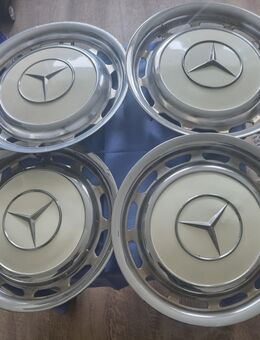 Mercedes Benz Radkappen für Oldtimer W123 W108 W116 W114 W115 in TOP Zustand - Wedel
