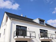 **Exklusive und neuwertige 4 Zi.-DG-Wohnung mit traumhafter Dachterrasse u. 2 Stpl., Goldach (S8)** - Hallbergmoos