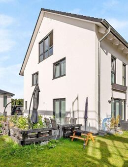 Exklusive Doppelhaushälfte in Kirchardt - Baujahr 2022 - Kirchardt