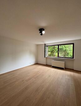 teilrenoviertes 1 Zimmer Appartement in verkehrsberuhigter Sackgasse zu vermieten! - Saarbrücken