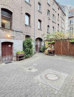 Kernsaniert und vermietet - attraktive Kapitalanlage in Fürth - Fürth