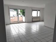 Sehr schöne renovierte 2 Zimmer Wohnung mit Balkon in Gelsenkirchen zu vermieten - Gelsenkirchen