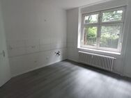 Frisch sanierte 2-Zimmer Wohnung ab sofort frei*** - Duisburg