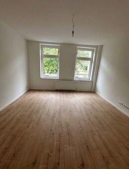 Helle und frisch renovierte 2-Zimmerwohnung mit große Küche sucht Nachmieter!!!!! - Dortmund