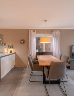 Jetzt investieren - später nutzen | Doppelhaushälfte aus 2012 - modern & energieeffizient - München