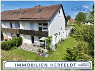 Sehr schönes Reiheneckhaus in ruhiger und beliebter Lage mit Garage und großem Traumgarten - Landsberg (Lech)