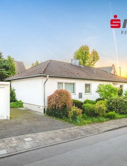 Sanierungsbedürftiger Fertighausbungalow mit großem Grundstück - Aachen