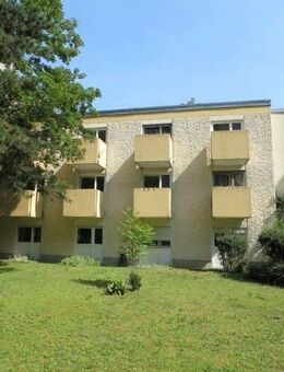 Schwabing- Nh. Hohenzollernplatz; ruhiges, möbliertes Süd- Apartment mit Balkon zum Innenhof - München