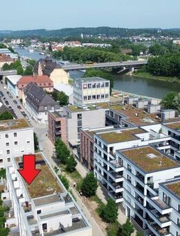 Bezugsfreies Townhouse am Donauufer des zentralen Marina Quartiers - Regensburg