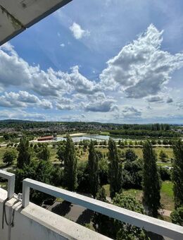 Panorama inklusive - 2-Zimmer-Wohnung über den Dächern von Lahr - Lahr (Schwarzwald)