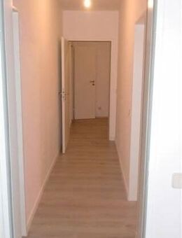 Viel Raum zum Leben oder Investieren - Großzügige 3-Zimmer-Wohnung mit Balkon, Gäste-WC & Garage in zentraler Lage - Herten