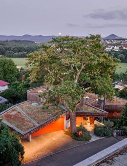Saniertes, freistehendes und preisgekröntes Architektenhaus mit Traum Aussicht - Pliezhausen