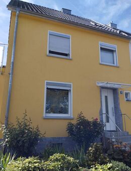 Familienfreundliches Eckreihenhaus in beliebter Wohngegend mit Garten - Schweinfurt