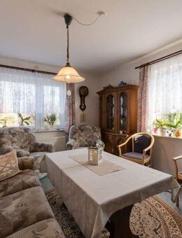 Bezugsfreies Einfamilienhaus mit schönem, großen Grundstück - Jemgum