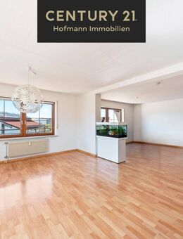 Lichtdurchflutete 4,5-Zimmer-Maisonettewhg. mit EBK, Balkon, Loggia u. 2xStellplatz in Schopfheim - Schopfheim