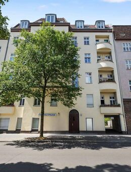 Großzügige Altbauwohnung im Herzen von Tegel - Berlin
