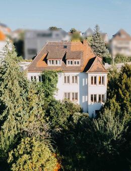 Generationenhaus mit Potential in sonniger Lage - Stuttgart