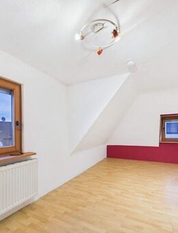 Geräumige Dachgeschosswohnung in Schwenningen - Villingen-Schwenningen