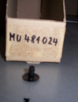 MU481024 Clip, Heckklappe Mitsubishi Colt/Lancer/Pajero - Hannover Vahrenwald-List