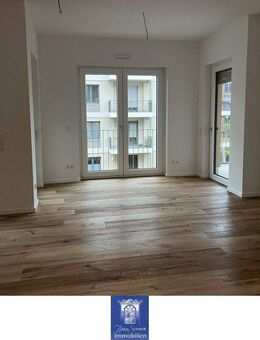 ERSTBEZUG! Interessante 3-Zimmerwohnung an der Elbe! 2 Balkone, Barrierefrei, Lift! - Dresden