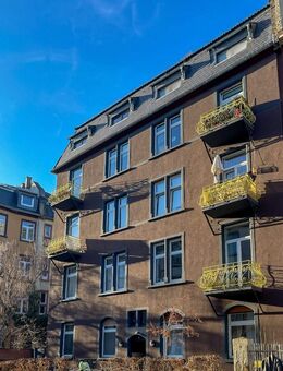 NORDEND AM GÜNTHERSBURGPARK: 2-Zimmer-Altbau mit Südbalkon - Frankfurt (Main)