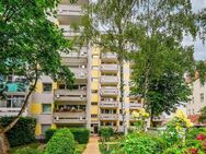 Bezugsfreie 2 (3) Zimmer-Wohnung mit Aufzug, Balkon und Tiefgaragenstellplatz in Kreuzberg - Berlin