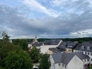 NEU - 3-Raum-Wohnung mit traumhaften Ausblick. Loggia und Fahrstuhl - Rochlitz