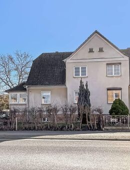 Großer Garten und viel Charme: Nostalgische Doppelhaushälfte in Falkensee! - Falkensee