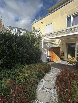 Ankommen, Heimkommen & Wohlfühlen! modernes Reihenhaus mit Garten in Bietigheim-Ellental - Bietigheim-Bissingen