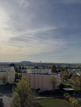 Helle und modernisierte 2-Zimmer-Wohnung mit Weitblick - Bietigheim-Bissingen